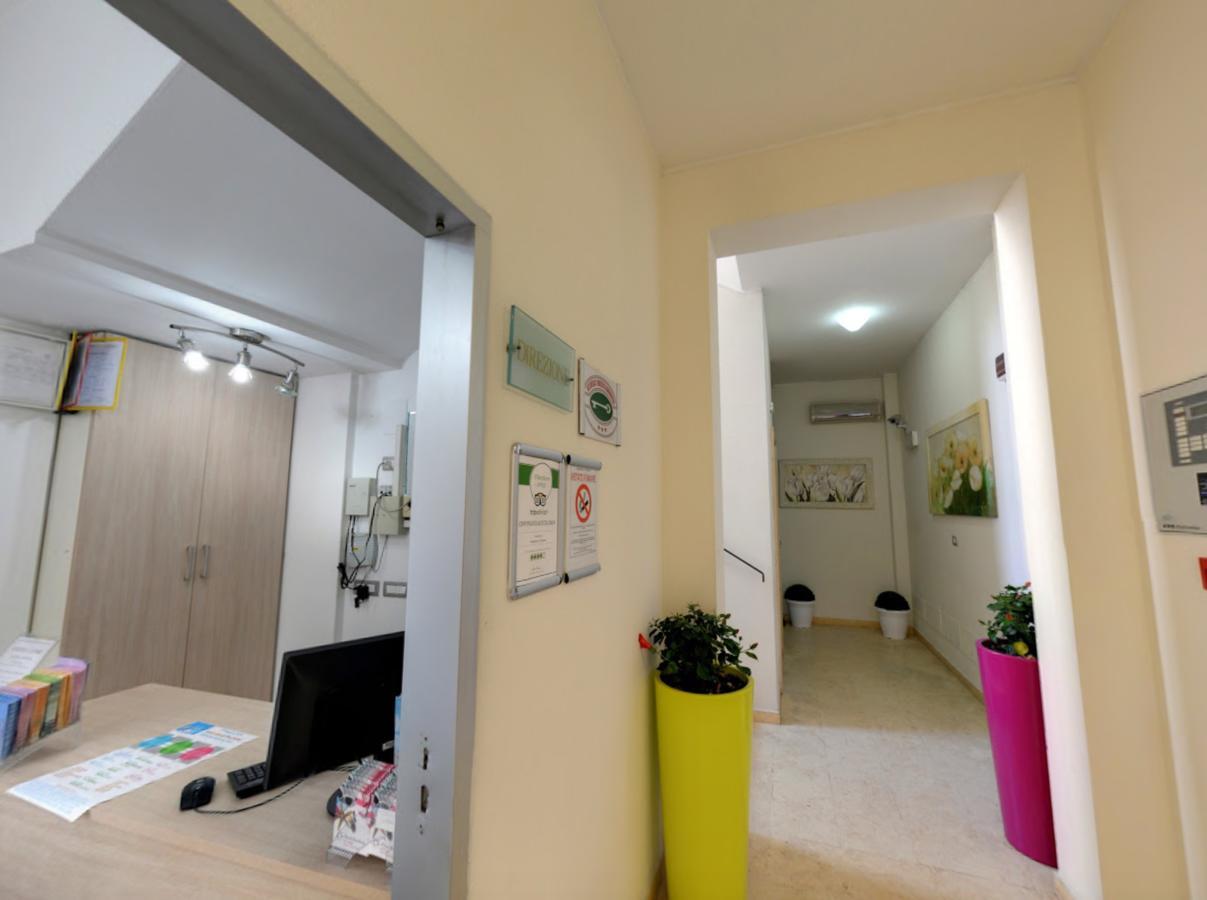 Residence Il Tulipano ริชโชเน ภายนอก รูปภาพ